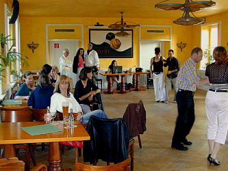 Salsa im Stadtparkrestaurant in Düren